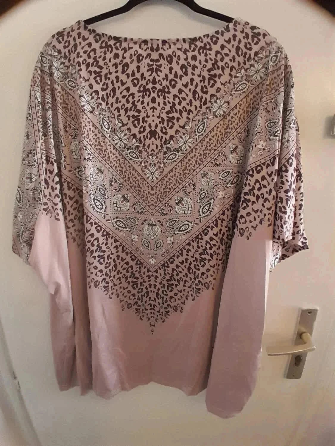 Top bege estampado, tamanho 7XL, estilo Boêmia – photo 6